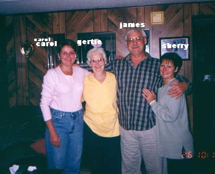 Family.jpg (24586 bytes)