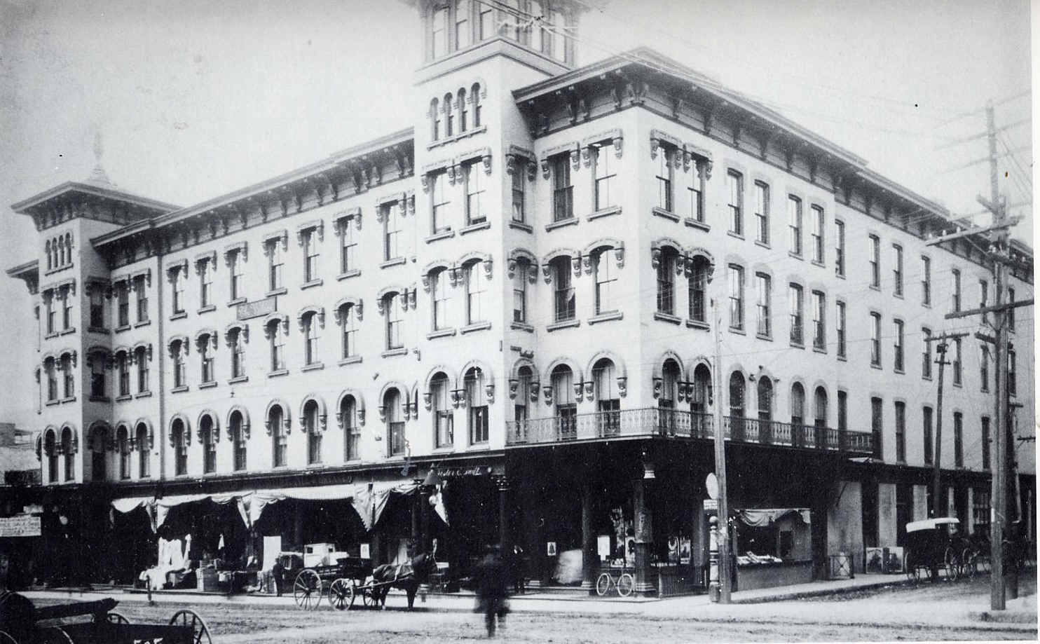 Copyright: Pre1912: Public Domain