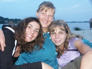 Tanya, Toma, Natasha