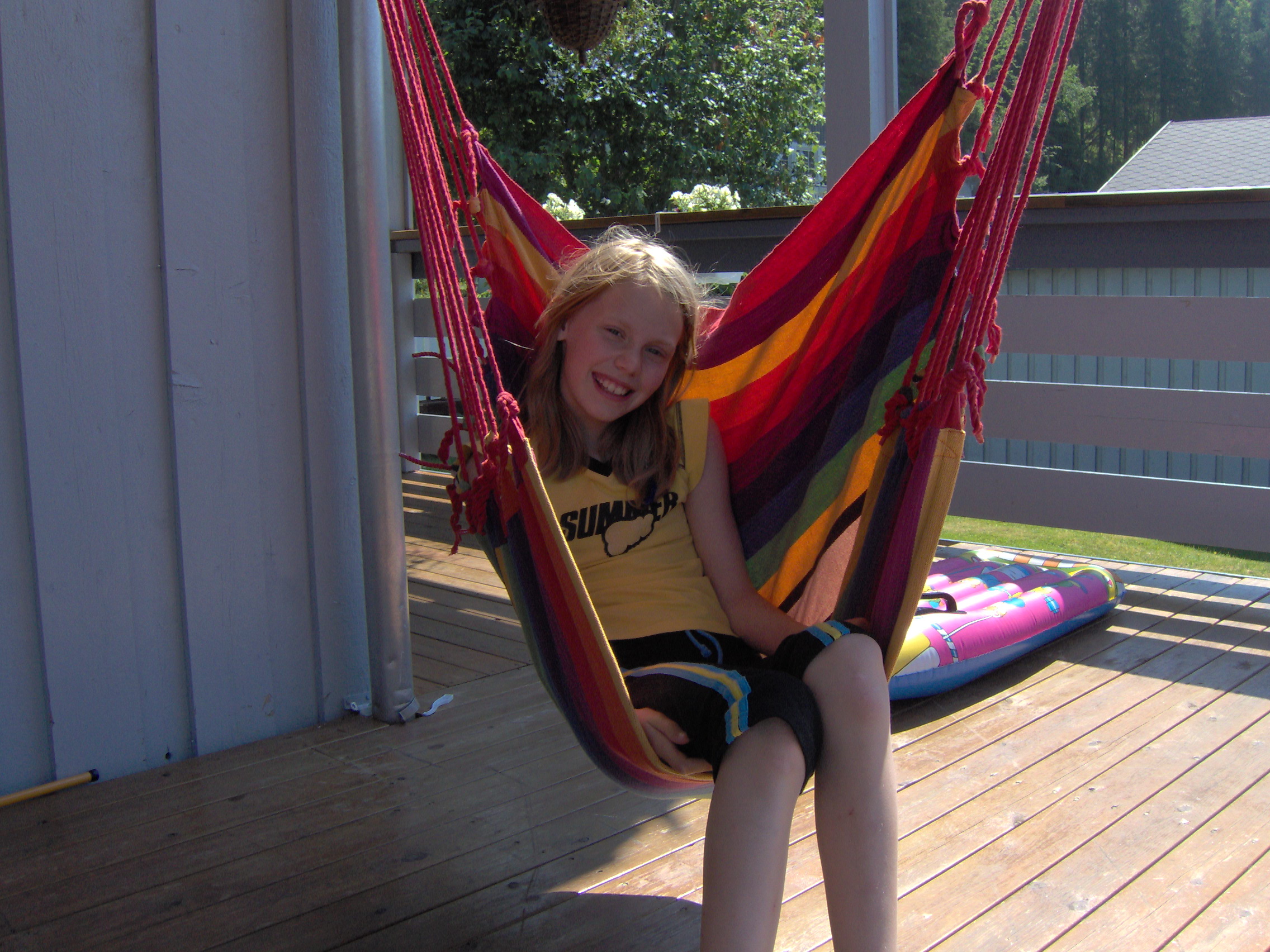 Det er sommer og jeg koser meg i hengek�ya