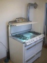 gasstove3th.jpg (6488 bytes)