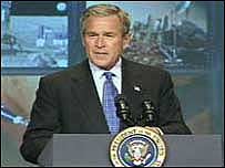 Clark Chapman,meteoritos,Armageddon,Michael Bay,George W. Bush,NASA,dinosaurios,Minor Planet Center de Massachusetts,Brian Marsden,Minor Planet Center,Steven Chesley,BBC,Periodista Digital.com,fin tierra planeta,explosiones,images,photos,fotos,imagenes,sitios,links,espacio,peligros,cometas,satelites,peliculas,filmes,Diario Accion de General Rodriguez, politica, actualidad, noticias e informacion, personalidades e instituciones, policiales, galerias de fotos; historia de General Rodriguez, sus origenes, edificios, estancias, habitos y costumbres, anecdotas, comercios e industrias, los fundadores, antiguas instituciones, fotos e imagenes; suplementos especiales: la crisis politica, economica y social de la Argentina, los acontecimientos de Diciembre de 2001, articulos y entrevistas; Emigracion: toda la informacion destinada a aquellos que desean emigrar, radicarse o estudiar en el exterior, visas, pasaportes, consejos, guias, informacion util, links; Trueque: novedades e informacion, links, estructura del trueque; el casamiento de Maxima Zorreguieta y el principe Guillermo Alejandro de Holanda; Guerra de Afganistan: galeria de imagenes e informacion sobre la primera guerra del siglo XXI; la guerra de Irak, Bagdad, Georges W. Bush, Saddam Husseim, el atentado a las torres Gemelas de Nueva York, las twin towers, el 11-s, y descripcion del hecho que conmovio al mundo; Empleo: consultoras, clasificados, agencias de empleo, consejos e informacion util, curriculum vitae, como confeccionarlos, noticias de actualidad; 
Los numeros de la crisis: Las consecuencias de la crisis politica, economica y social; estadisticas, pobreza, desnutricion, salud y asistencia; noticias regionales y provinciales, columnas y editoriales; informacion para negocios: pymes, links, empresas y negocios; Agenda Cultural con toda la informacion de cursos, universidades, talleres, escuelas y oportunidades, exposiciones de arte de la region; buscadores en Internet, Enlaces: links a los mejores sitios de educacion, cultura, arte, biografias, politica, interes general, web, Links del Diario Accion: RMS Titanic, su historia, su tragico viaje inaugural; historias, testimonios, documentos y articulos sobre el naufragio; links y sitios sobre el tema; la pelicula de Cameron, fotos e imagenes; suplementos especiales, Historia Argentina y de General Rodriguez, la llegada de la democracia en General Rodriguez, la asuncion de Juan Lumbreras como intendente en 1983, galeria de imagenes, sus palabras y los actos, su gabinete, festejos de la comunidad. Fundacion del pueblo de General Rodriguez, sus instituciones y personalidades relevantes, arquitectura y edificios, comercios e industrias, sus comienzos, estancias, inmigraciones italianas, espa&ntilde;olas, vascas e irlandesas, anecdotas y efemerides, sus hombres ilustres, el Hospital Vicente Lopez y Planes, su fundacion por las Damas de Beneficencia, el hundimiento del crucero General Belgrano, testimonios de ex combatientes y tripulantes, su comandante Hector Elias Bonzo, fotos e imagenes, recuerdos y homenajes, historia de la familia Bonzo de General Rodriguez, entrevistas y articulos periodisticos. La guerra de Malvinas en el Atlantico Sur, el conflicto belico con Gran Breta&ntilde;a de 1982, politicos relevantes, Benjamin Paez y Trueba, fotos antiguas de familias fundadoras, galerias de imagenes de pobladores, recorrida virtual por el antiguo General Rodriguez, el paso de la Infanta en 1910, historia de La Serenisima, la familia Mastellone, La Choza, Bernardo de Irigoyen, peronismo y radicalismo y muchisimo mas
