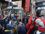 Skatistas invadem a Avenida Paulista para celebrar o 'Dia Mundial do Skate'