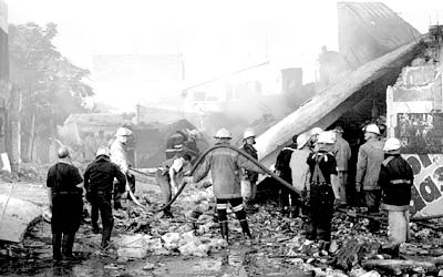 Diario Accion de General Rodriguez, politica, actualidad, noticias e informacion, personalidades e instituciones, policiales, galerias de fotos; historia de General Rodriguez, sus origenes, edificios, estancias, habitos y costumbres, anecdotas, comercios e industrias, los fundadores, antiguas instituciones, fotos e imagenes; suplementos especiales: la crisis politica, economica y social de la Argentina, los acontecimientos de Diciembre de 2001, articulos y entrevistas; Emigracion: toda la informacion destinada a aquellos que desean emigrar, radicarse o estudiar en el exterior, visas, pasaportes, consejos, guias, informacion util, links; Trueque: novedades e informacion, links, estructura del trueque; el casamiento de Maxima Zorreguieta y el principe Guillermo Alejandro de Holanda; Guerra de Afganistan: galeria de imagenes e informacion sobre la primera guerra del siglo XXI; la guerra de Irak, Bagdad, Georges W. Bush, Saddam Husseim, el atentado a las torres Gemelas de Nueva York, las twin towers, el 11-s, y descripcion del hecho que conmovio al mundo; Empleo: consultoras, clasificados, agencias de empleo, consejos e informacion util, curriculum vitae, como confeccionarlos, noticias de actualidad; 
Los numeros de la crisis: Las consecuencias de la crisis politica, economica y social; estadisticas, pobreza, desnutricion, salud y asistencia; noticias regionales y provinciales, columnas y editoriales; informacion para negocios: pymes, links, empresas y negocios; Agenda Cultural con toda la informacion de cursos, universidades, talleres, escuelas y oportunidades, exposiciones de arte de la region; buscadores en Internet, Enlaces: links a los mejores sitios de educacion, cultura, arte, biografias, politica, interes general, web, Links del Diario Accion: RMS Titanic, su historia, su tragico viaje inaugural; historias, testimonios, documentos y articulos sobre el naufragio; links y sitios sobre el tema; la pelicula de Cameron, fotos e imagenes; suplementos especiales, Historia Argentina y de General Rodriguez, la llegada de la democracia en General Rodriguez, la asuncion de Juan Lumbreras como intendente en 1983, galeria de imagenes, sus palabras y los actos, su gabinete, festejos de la comunidad. Fundacion del pueblo de General Rodriguez, sus instituciones y personalidades relevantes, arquitectura y edificios, comercios e industrias, sus comienzos, estancias, inmigraciones italianas, espa�olas, vascas e irlandesas, anecdotas y efemerides, sus hombres ilustres, el Hospital Vicente Lopez y Planes, su fundacion por las Damas de Beneficencia, el hundimiento del crucero General Belgrano, testimonios de ex combatientes y tripulantes, su comandante Hector Elias Bonzo, fotos e imagenes, recuerdos y homenajes, historia de la familia Bonzo de General Rodriguez, entrevistas y articulos periodisticos. La guerra de Malvinas en el Atlantico Sur, el conflicto belico con Gran Breta�a de 1982, politicos relevantes, Benjamin Paez y Trueba, fotos antiguas de familias fundadoras, galerias de imagenes de pobladores, recorrida virtual por el antiguo General Rodriguez, el paso de la Infanta en 1910, historia de La Serenisima, la familia Mastellone, La Choza, Bernardo de Irigoyen, peronismo y radicalismo y muchisimo mas