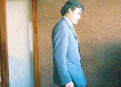 Diario Accion de General Rodriguez, politica, actualidad, noticias e informacion, personalidades e instituciones, policiales, galerias de fotos; historia de General Rodriguez, sus origenes, edificios, estancias, habitos y costumbres, anecdotas, comercios e industrias, los fundadores, antiguas instituciones, fotos e imagenes; suplementos especiales: la crisis politica, economica y social de la Argentina, los acontecimientos de Diciembre de 2001, articulos y entrevistas; Emigracion: toda la informacion destinada a aquellos que desean emigrar, radicarse o estudiar en el exterior, visas, pasaportes, consejos, guias, informacion util, links; Trueque: novedades e informacion, links, estructura del trueque; el casamiento de Maxima Zorreguieta y el principe Guillermo Alejandro de Holanda; Guerra de Afganistan: galeria de imagenes e informacion sobre la primera guerra del siglo XXI; la guerra de Irak, Bagdad, Georges W. Bush, Saddam Husseim, el atentado a las torres Gemelas de Nueva York, las twin towers, el 11-s, y descripcion del hecho que conmovio al mundo; los ultimos dias de Pompeya, Herculano; un argentino en el Titanic, galerias de fotos; Nefertiti, reina de Egipto; Luz Sosa de Godoy Cruz; el Graf Zeppelin, el Hindenburg y dirigibles; las islas Malvinas y la corte de Luis XV, Madame Du Barry, Pompadour, Luis XVI, Maria Antonieta, la Revolucion Francesa; Empleo: consultoras, clasificados, agencias de empleo, consejos e informacion util, curriculum vitae, como confeccionarlos, noticias de actualidad; Los numeros de la crisis: Las consecuencias de la crisis politica, economica y social; estadisticas, pobreza, desnutricion, salud y asistencia; noticias regionales y provinciales, columnas y editoriales; informacion para negocios: pymes, links, empresas y negocios; Agenda Cultural con toda la informacion de cursos, universidades, talleres, escuelas y oportunidades, exposiciones de arte de la region; buscadores en Internet, Enlaces: links a los mejores sitios de educacion, cultura, arte, biografias, politica, interes general, web, Links del Diario Accion: RMS Titanic, su historia, su tragico viaje inaugural; historias, testimonios, documentos y articulos sobre el naufragio; links y sitios sobre el tema; la pelicula de Cameron, fotos e imagenes; suplementos especiales, Historia Argentina y de General Rodriguez, la llegada de la democracia en General Rodriguez, la asuncion de Juan Lumbreras como intendente en 1983, galeria de imagenes, sus palabras y los actos, su gabinete, festejos de la comunidad. Fundacion del pueblo de General Rodriguez, sus instituciones y personalidades relevantes, arquitectura y edificios, comercios e industrias, sus comienzos, estancias, inmigraciones italianas, espa�olas, vascas e irlandesas, anecdotas y efemerides, sus hombres ilustres, el Hospital Vicente Lopez y Planes, su fundacion por las Damas de Beneficencia, el hundimiento del crucero General Belgrano, testimonios de ex combatientes y tripulantes, su comandante Hector Elias Bonzo, fotos e imagenes, recuerdos y homenajes, historia de la familia Bonzo de General Rodriguez, entrevistas y articulos periodisticos. La guerra de Malvinas en el Atlantico Sur, el conflicto belico con Gran Breta�a de 1982, politicos relevantes, Benjamin Paez y Trueba, fotos antiguas de familias fundadoras, galerias de imagenes de pobladores, recorrida virtual por el antiguo General Rodriguez, el paso de la Infanta en 1910, historia de La Serenisima, la familia Mastellone, La Choza, Bernardo de Irigoyen, peronismo y radicalismo y muchisimo mas
