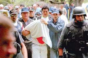 Diario Accion de General Rodriguez, politica, actualidad, noticias e informacion, personalidades e instituciones, policiales, galerias de fotos; historia de General Rodriguez, sus origenes, edificios, estancias, habitos y costumbres, anecdotas, comercios e industrias, los fundadores, antiguas instituciones, fotos e imagenes; suplementos especiales: la crisis politica, economica y social de la Argentina, los acontecimientos de Diciembre de 2001, articulos y entrevistas; Emigracion: toda la informacion destinada a aquellos que desean emigrar, radicarse o estudiar en el exterior, visas, pasaportes, consejos, guias, informacion util, links; Trueque: novedades e informacion, links, estructura del trueque; el casamiento de Maxima Zorreguieta y el principe Guillermo Alejandro de Holanda; Guerra de Afganistan: galeria de imagenes e informacion sobre la primera guerra del siglo XXI; la guerra de Irak, Bagdad, Georges W. Bush, Saddam Husseim, el atentado a las torres Gemelas de Nueva York, las twin towers, el 11-s, y descripcion del hecho que conmovio al mundo; los ultimos dias de Pompeya, Herculano; un argentino en el Titanic, galerias de fotos; Nefertiti, reina de Egipto; Luz Sosa de Godoy Cruz; el Graf Zeppelin, el Hindenburg y dirigibles; las islas Malvinas y la corte de Luis XV, Madame Du Barry, Pompadour, Luis XVI, Maria Antonieta, la Revolucion Francesa; Empleo: consultoras, clasificados, agencias de empleo, consejos e informacion util, curriculum vitae, como confeccionarlos, noticias de actualidad; Los numeros de la crisis: Las consecuencias de la crisis politica, economica y social; estadisticas, pobreza, desnutricion, salud y asistencia; noticias regionales y provinciales, columnas y editoriales; informacion para negocios: pymes, links, empresas y negocios; Agenda Cultural con toda la informacion de cursos, universidades, talleres, escuelas y oportunidades, exposiciones de arte de la region; buscadores en Internet, Enlaces: links a los mejores sitios de educacion, cultura, arte, biografias, politica, interes general, web, Links del Diario Accion: RMS Titanic, su historia, su tragico viaje inaugural; historias, testimonios, documentos y articulos sobre el naufragio; links y sitios sobre el tema; la pelicula de Cameron, fotos e imagenes; suplementos especiales, Historia Argentina y de General Rodriguez, la llegada de la democracia en General Rodriguez, la asuncion de Juan Lumbreras como intendente en 1983, galeria de imagenes, sus palabras y los actos, su gabinete, festejos de la comunidad. Fundacion del pueblo de General Rodriguez, sus instituciones y personalidades relevantes, arquitectura y edificios, comercios e industrias, sus comienzos, estancias, inmigraciones italianas, espa&ntilde;olas, vascas e irlandesas, anecdotas y efemerides, sus hombres ilustres, el Hospital Vicente Lopez y Planes, su fundacion por las Damas de Beneficencia, el hundimiento del crucero General Belgrano, testimonios de ex combatientes y tripulantes, su comandante Hector Elias Bonzo, fotos e imagenes, recuerdos y homenajes, historia de la familia Bonzo de General Rodriguez, entrevistas y articulos periodisticos. La guerra de Malvinas en el Atlantico Sur, el conflicto belico con Gran Breta&ntilde;a de 1982, politicos relevantes, Benjamin Paez y Trueba, fotos antiguas de familias fundadoras, galerias de imagenes de pobladores, recorrida virtual por el antiguo General Rodriguez, el paso de la Infanta en 1910, historia de La Serenisima, la familia Mastellone, La Choza, Bernardo de Irigoyen, peronismo y radicalismo y muchisimo mas