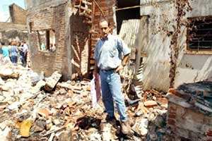 Diario Accion de General Rodriguez, politica, actualidad, noticias e informacion, personalidades e instituciones, policiales, galerias de fotos; historia de General Rodriguez, sus origenes, edificios, estancias, habitos y costumbres, anecdotas, comercios e industrias, los fundadores, antiguas instituciones, fotos e imagenes; suplementos especiales: la crisis politica, economica y social de la Argentina, los acontecimientos de Diciembre de 2001, articulos y entrevistas; Emigracion: toda la informacion destinada a aquellos que desean emigrar, radicarse o estudiar en el exterior, visas, pasaportes, consejos, guias, informacion util, links; Trueque: novedades e informacion, links, estructura del trueque; el casamiento de Maxima Zorreguieta y el principe Guillermo Alejandro de Holanda; Guerra de Afganistan: galeria de imagenes e informacion sobre la primera guerra del siglo XXI; la guerra de Irak, Bagdad, Georges W. Bush, Saddam Husseim, el atentado a las torres Gemelas de Nueva York, las twin towers, el 11-s, y descripcion del hecho que conmovio al mundo; Empleo: consultoras, clasificados, agencias de empleo, consejos e informacion util, curriculum vitae, como confeccionarlos, noticias de actualidad; 
Los numeros de la crisis: Las consecuencias de la crisis politica, economica y social; estadisticas, pobreza, desnutricion, salud y asistencia; noticias regionales y provinciales, columnas y editoriales; informacion para negocios: pymes, links, empresas y negocios; Agenda Cultural con toda la informacion de cursos, universidades, talleres, escuelas y oportunidades, exposiciones de arte de la region; buscadores en Internet, Enlaces: links a los mejores sitios de educacion, cultura, arte, biografias, politica, interes general, web, Links del Diario Accion: RMS Titanic, su historia, su tragico viaje inaugural; historias, testimonios, documentos y articulos sobre el naufragio; links y sitios sobre el tema; la pelicula de Cameron, fotos e imagenes; suplementos especiales, Historia Argentina y de General Rodriguez, la llegada de la democracia en General Rodriguez, la asuncion de Juan Lumbreras como intendente en 1983, galeria de imagenes, sus palabras y los actos, su gabinete, festejos de la comunidad. Fundacion del pueblo de General Rodriguez, sus instituciones y personalidades relevantes, arquitectura y edificios, comercios e industrias, sus comienzos, estancias, inmigraciones italianas, espa�olas, vascas e irlandesas, anecdotas y efemerides, sus hombres ilustres, el Hospital Vicente Lopez y Planes, su fundacion por las Damas de Beneficencia, el hundimiento del crucero General Belgrano, testimonios de ex combatientes y tripulantes, su comandante Hector Elias Bonzo, fotos e imagenes, recuerdos y homenajes, historia de la familia Bonzo de General Rodriguez, entrevistas y articulos periodisticos. La guerra de Malvinas en el Atlantico Sur, el conflicto belico con Gran Breta�a de 1982, politicos relevantes, Benjamin Paez y Trueba, fotos antiguas de familias fundadoras, galerias de imagenes de pobladores, recorrida virtual por el antiguo General Rodriguez, el paso de la Infanta en 1910, historia de La Serenisima, la familia Mastellone, La Choza, Bernardo de Irigoyen, peronismo y radicalismo y muchisimo mas