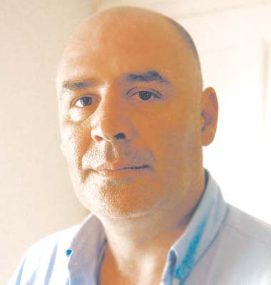 Diario Accion de General Rodriguez, politica, actualidad, noticias e informacion, personalidades e instituciones, policiales, galerias de fotos; historia de General Rodriguez, sus origenes, edificios, estancias, habitos y costumbres, anecdotas, comercios e industrias, los fundadores, antiguas instituciones, fotos e imagenes; suplementos especiales: la crisis politica, economica y social de la Argentina, los acontecimientos de Diciembre de 2001, articulos y entrevistas; Emigracion: toda la informacion destinada a aquellos que desean emigrar, radicarse o estudiar en el exterior, visas, pasaportes, consejos, guias, informacion util, links; Trueque: novedades e informacion, links, estructura del trueque; el casamiento de Maxima Zorreguieta y el principe Guillermo Alejandro de Holanda; Guerra de Afganistan: galeria de imagenes e informacion sobre la primera guerra del siglo XXI; la guerra de Irak, Bagdad, Georges W. Bush, Saddam Husseim, el atentado a las torres Gemelas de Nueva York, las twin towers, el 11-s, y descripcion del hecho que conmovio al mundo; los ultimos dias de Pompeya, Herculano; un argentino en el Titanic, galerias de fotos; Nefertiti, reina de Egipto; Luz Sosa de Godoy Cruz; el Graf Zeppelin, el Hindenburg y dirigibles; las islas Malvinas y la corte de Luis XV, Madame Du Barry, Pompadour, Luis XVI, Maria Antonieta, la Revolucion Francesa; Empleo: consultoras, clasificados, agencias de empleo, consejos e informacion util, curriculum vitae, como confeccionarlos, noticias de actualidad; Los numeros de la crisis: Las consecuencias de la crisis politica, economica y social; estadisticas, pobreza, desnutricion, salud y asistencia; noticias regionales y provinciales, columnas y editoriales; informacion para negocios: pymes, links, empresas y negocios; Agenda Cultural con toda la informacion de cursos, universidades, talleres, escuelas y oportunidades, exposiciones de arte de la region; buscadores en Internet, Enlaces: links a los mejores sitios de educacion, cultura, arte, biografias, politica, interes general, web, Links del Diario Accion: RMS Titanic, su historia, su tragico viaje inaugural; historias, testimonios, documentos y articulos sobre el naufragio; links y sitios sobre el tema; la pelicula de Cameron, fotos e imagenes; suplementos especiales, Historia Argentina y de General Rodriguez, la llegada de la democracia en General Rodriguez, la asuncion de Juan Lumbreras como intendente en 1983, galeria de imagenes, sus palabras y los actos, su gabinete, festejos de la comunidad. Fundacion del pueblo de General Rodriguez, sus instituciones y personalidades relevantes, arquitectura y edificios, comercios e industrias, sus comienzos, estancias, inmigraciones italianas, espa&ntilde;olas, vascas e irlandesas, anecdotas y efemerides, sus hombres ilustres, el Hospital Vicente Lopez y Planes, su fundacion por las Damas de Beneficencia, el hundimiento del crucero General Belgrano, testimonios de ex combatientes y tripulantes, su comandante Hector Elias Bonzo, fotos e imagenes, recuerdos y homenajes, historia de la familia Bonzo de General Rodriguez, entrevistas y articulos periodisticos. La guerra de Malvinas en el Atlantico Sur, el conflicto belico con Gran Breta&ntilde;a de 1982, politicos relevantes, Benjamin Paez y Trueba, fotos antiguas de familias fundadoras, galerias de imagenes de pobladores, recorrida virtual por el antiguo General Rodriguez, el paso de la Infanta en 1910, historia de La Serenisima, la familia Mastellone, La Choza, Bernardo de Irigoyen, peronismo y radicalismo y muchisimo mas