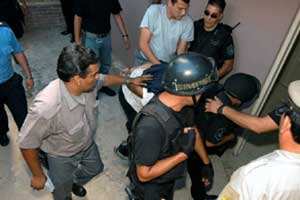 Diario Accion de General Rodriguez, politica, actualidad, noticias e informacion, personalidades e instituciones, policiales, galerias de fotos; historia de General Rodriguez, sus origenes, edificios, estancias, habitos y costumbres, anecdotas, comercios e industrias, los fundadores, antiguas instituciones, fotos e imagenes; suplementos especiales: la crisis politica, economica y social de la Argentina, los acontecimientos de Diciembre de 2001, articulos y entrevistas; Emigracion: toda la informacion destinada a aquellos que desean emigrar, radicarse o estudiar en el exterior, visas, pasaportes, consejos, guias, informacion util, links; Trueque: novedades e informacion, links, estructura del trueque; el casamiento de Maxima Zorreguieta y el principe Guillermo Alejandro de Holanda; Guerra de Afganistan: galeria de imagenes e informacion sobre la primera guerra del siglo XXI; la guerra de Irak, Bagdad, Georges W. Bush, Saddam Husseim, el atentado a las torres Gemelas de Nueva York, las twin towers, el 11-s, y descripcion del hecho que conmovio al mundo; los ultimos dias de Pompeya, Herculano; un argentino en el Titanic, galerias de fotos; Nefertiti, reina de Egipto; Luz Sosa de Godoy Cruz; el Graf Zeppelin, el Hindenburg y dirigibles; las islas Malvinas y la corte de Luis XV, Madame Du Barry, Pompadour, Luis XVI, Maria Antonieta, la Revolucion Francesa; Empleo: consultoras, clasificados, agencias de empleo, consejos e informacion util, curriculum vitae, como confeccionarlos, noticias de actualidad; Los numeros de la crisis: Las consecuencias de la crisis politica, economica y social; estadisticas, pobreza, desnutricion, salud y asistencia; noticias regionales y provinciales, columnas y editoriales; informacion para negocios: pymes, links, empresas y negocios; Agenda Cultural con toda la informacion de cursos, universidades, talleres, escuelas y oportunidades, exposiciones de arte de la region; buscadores en Internet, Enlaces: links a los mejores sitios de educacion, cultura, arte, biografias, politica, interes general, web, Links del Diario Accion: RMS Titanic, su historia, su tragico viaje inaugural; historias, testimonios, documentos y articulos sobre el naufragio; links y sitios sobre el tema; la pelicula de Cameron, fotos e imagenes; suplementos especiales, Historia Argentina y de General Rodriguez, la llegada de la democracia en General Rodriguez, la asuncion de Juan Lumbreras como intendente en 1983, galeria de imagenes, sus palabras y los actos, su gabinete, festejos de la comunidad. Fundacion del pueblo de General Rodriguez, sus instituciones y personalidades relevantes, arquitectura y edificios, comercios e industrias, sus comienzos, estancias, inmigraciones italianas, espa&ntilde;olas, vascas e irlandesas, anecdotas y efemerides, sus hombres ilustres, el Hospital Vicente Lopez y Planes, su fundacion por las Damas de Beneficencia, el hundimiento del crucero General Belgrano, testimonios de ex combatientes y tripulantes, su comandante Hector Elias Bonzo, fotos e imagenes, recuerdos y homenajes, historia de la familia Bonzo de General Rodriguez, entrevistas y articulos periodisticos. La guerra de Malvinas en el Atlantico Sur, el conflicto belico con Gran Breta&ntilde;a de 1982, politicos relevantes, Benjamin Paez y Trueba, fotos antiguas de familias fundadoras, galerias de imagenes de pobladores, recorrida virtual por el antiguo General Rodriguez, el paso de la Infanta en 1910, historia de La Serenisima, la familia Mastellone, La Choza, Bernardo de Irigoyen, peronismo y radicalismo y muchisimo mas