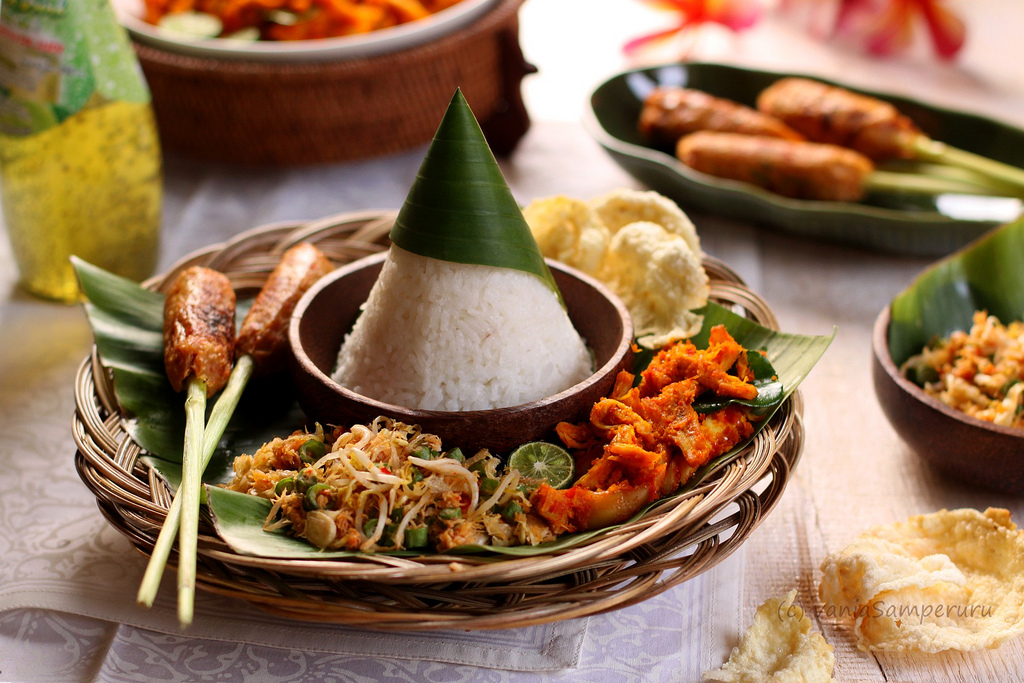 gambar_tumpeng