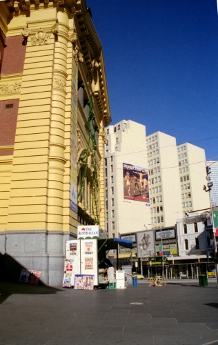 AU126-02r.jpg