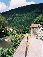 biscaya-rio-aretsabalagania-20040614-3.jpg