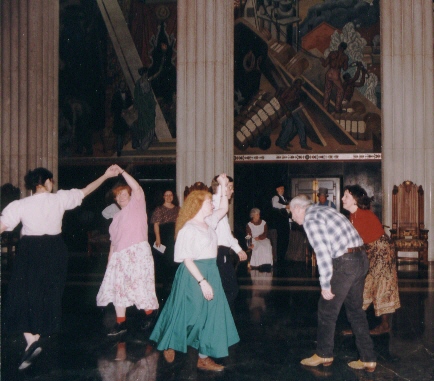 Dancers at Fair Park, 83Kb