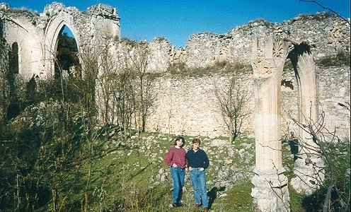 La autora en las ruinas del Convento