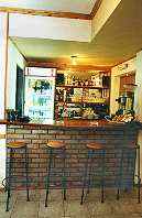 Bar.JPG (5390 bytes)