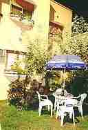 Patio.JPG (3739 bytes)