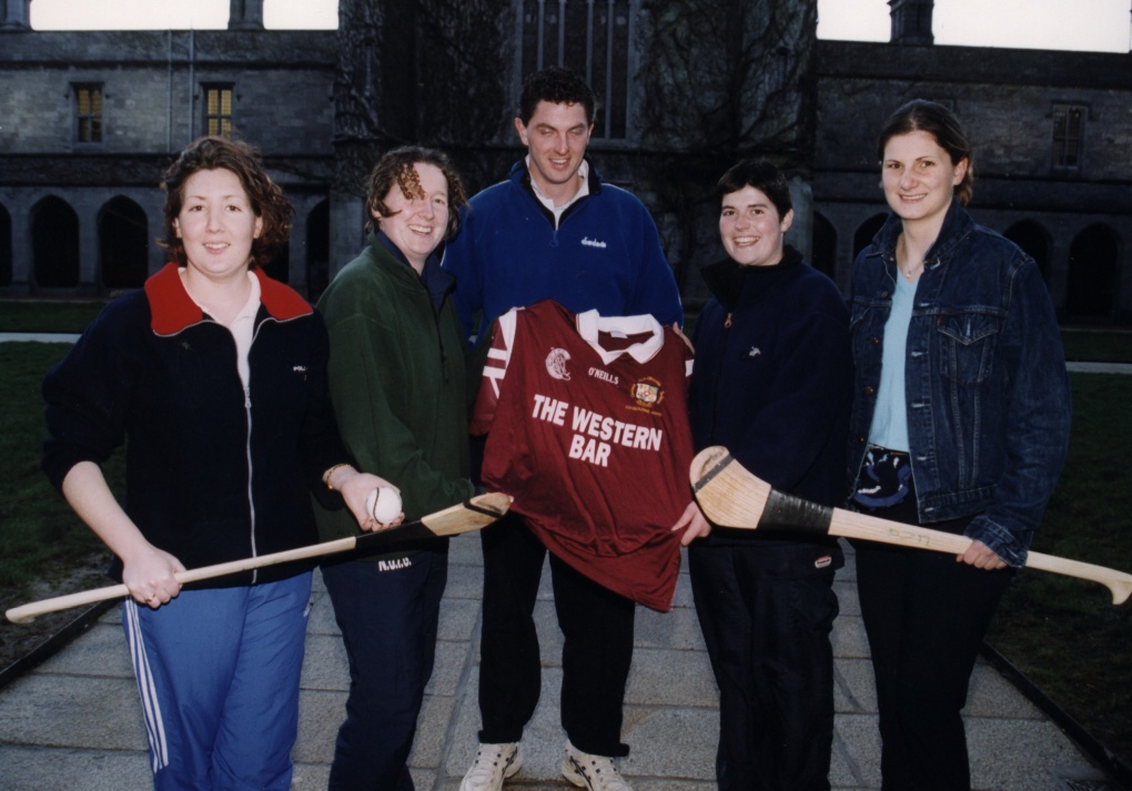 Sile Nash, Roisin Nash, Damien Coleman, Lorraine Fahy and Sinead Crowe launching Ashbourne '99