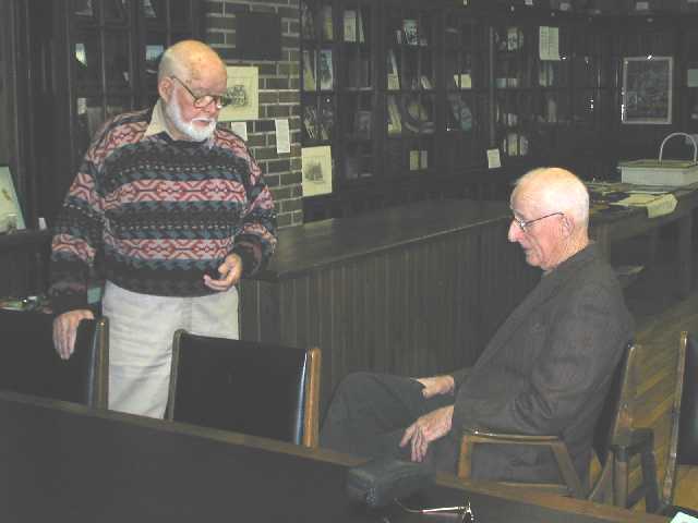 ken.JPG (23227 bytes)