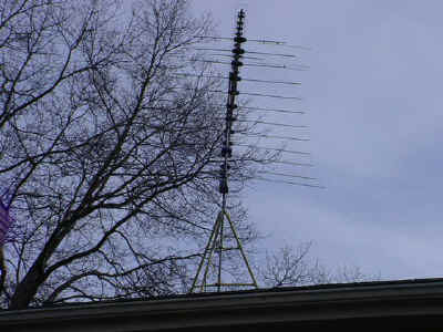 ota_antenna.jpg (40822 bytes)