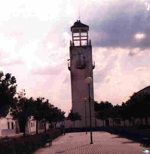 Torre de la Iglesia Santa Mar&iacute;a Magdalena de Novelda del Guadiana.