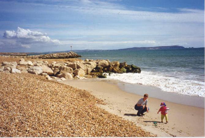 Highcliffs beach - Isle of Wight in background