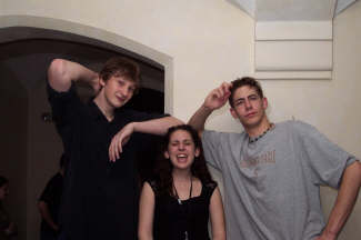 Im not that short!!