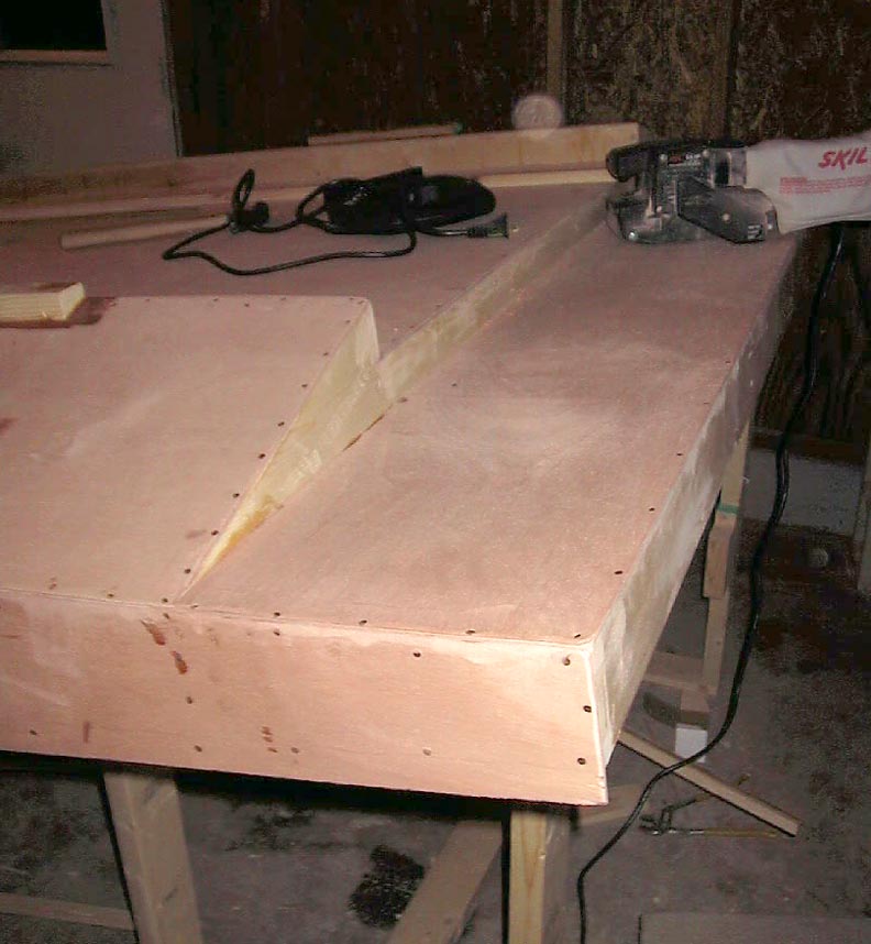 The ledge / step on the underside back...
