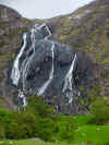 falls_before_rain.jpg (103245 bytes)
