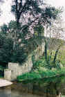 cahir_castle_out2_web.jpg (110673 bytes)
