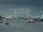 30_tower_bridge.jpg (71677 bytes)
