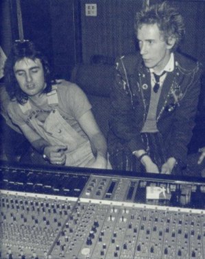 Dave Goodman & Johnny Rotten Lansdowne Studios 1976 (DC Collection)