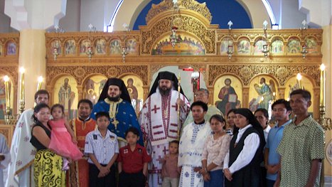 His Eminence Metropolitan Nektarios with clergies and families of newly-ordained priest and deacon
