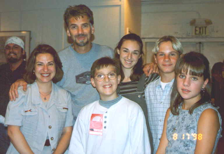 Ashow2.jpg (30952 bytes)
