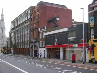 Surviving entrance in Westminster Bridge Road