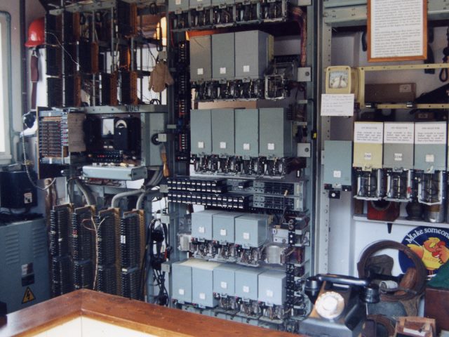 Electrical-mechanical telephone exchange