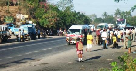 Bus stop, Temboni