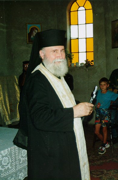 parintele.jpg (47969 bytes)