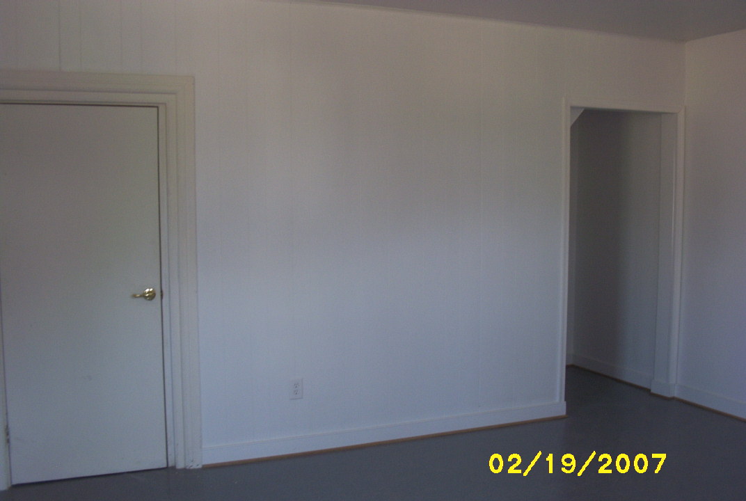 3016-A - Rear wall of the Front Room