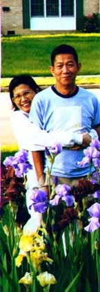 MomDad.jpg (22493 bytes)