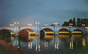Kingston Bridge at night, KINGSTON