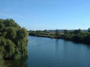 Path facing North towards Datchet, OLD WINDSOR