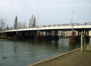 Walton Bridge, WALTON