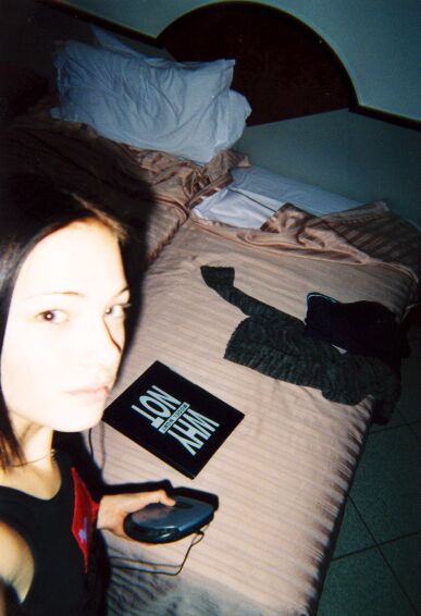 Leah in hotelroom in Civitanova