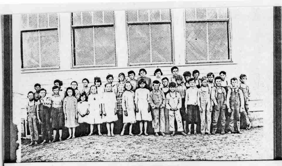 ~1913 con 8 class without caption