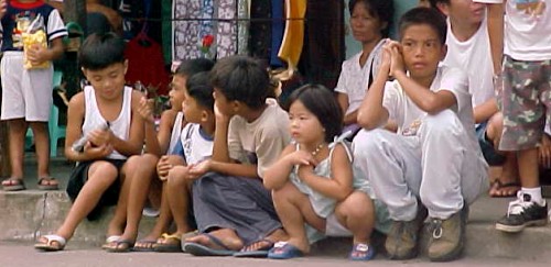 balerkids.jpg (41370 bytes)