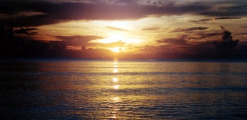 balersunrise.jpg (27427 bytes)