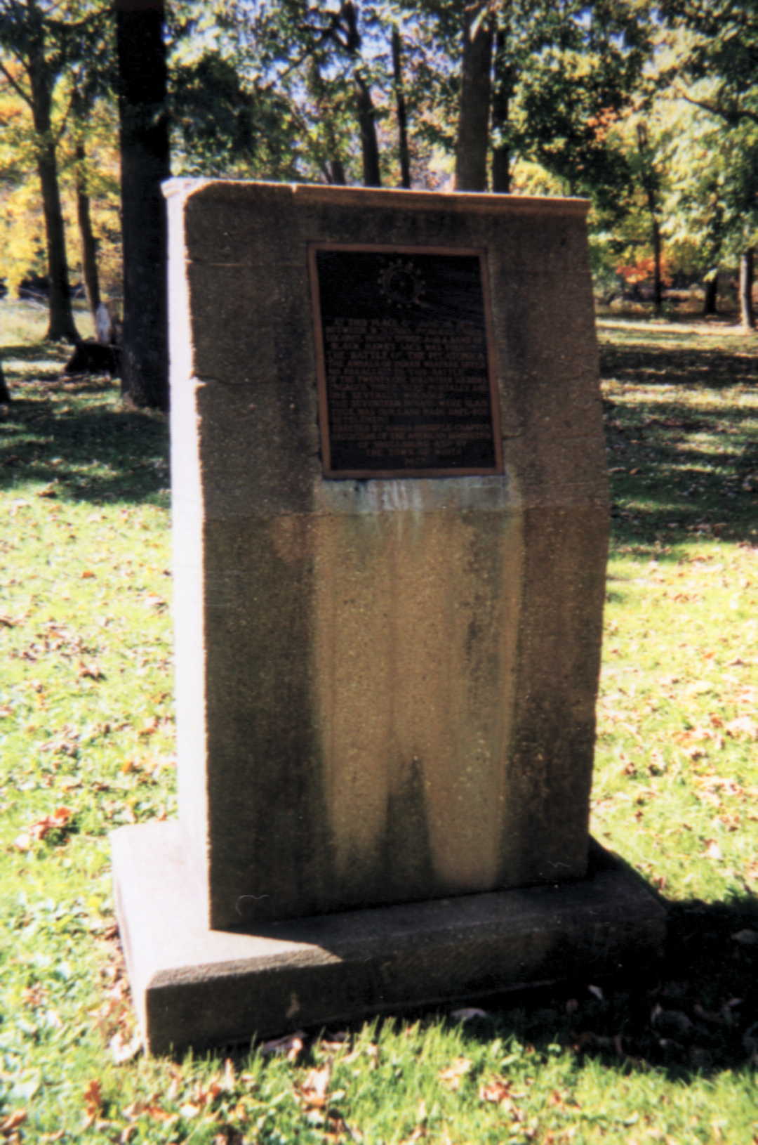 Marker commemorating the fight at Bloody Lake, 
Dedicated by the D. A. R. and the town of Wiota
on October 25, 1922.
(Credit: Robert A. Braun.)