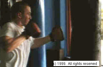 Boxer makes contact on the bag with the front of the fist at the proper moment.&nbsp; The result is a very satisfying feel of a soild punch.&nbsp; The bag would "ompfff" if it had a voice.