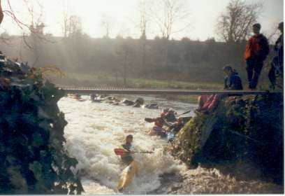 Sluice1a.jpg (15035 bytes)