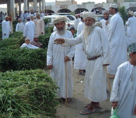 Another taken by Eileen... this time of two nice old Omani men at the souq.